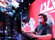 雷火竞技-Rookie回归赛场，势不可挡首场状态亮眼，DWG观众沸腾！的简单介绍