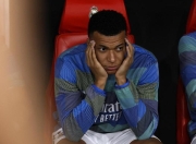 雷火竞技-包含姆巴佩爆冷击败加拿大队，回归赛场引爆全场！的词条